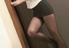 Redhead chó cái hút và tai phim sec gai xinh mất một vòi nước