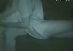 Nice brunette có cơ thể kiểm soát sec gai đep tốt