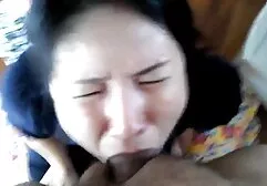 Busty tóc vàng với anh sec gai dep pigtails masturbates cô ấy màu hồng âm đạo