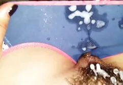 Một blondie với một lớn, tròn đít chị trong hậu môn với phim sec cuc dep một người đàn ông có râu