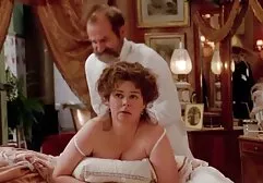 Người phim sec xinh đàn ông béo fuck vợ trong một bộ đồ khiêu dâm