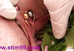 Hai busty trẻ bitches liếm mỗi khác fim sec gai xinh pussies